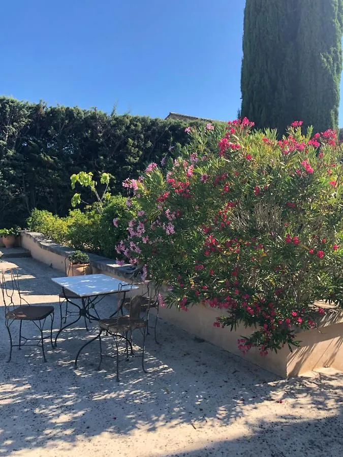 Gite Les Alpilles エガリエール アパート